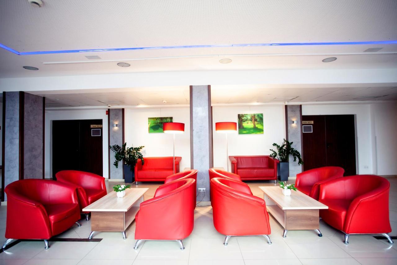 Hotel Poleczki Warsaw Airport Varsóvia Exterior foto